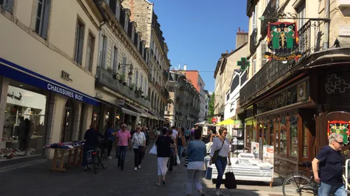 Vos magasins seront ouverts le dimanche pendant 1 mois